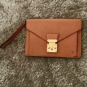 1 hr sale only Authentic Louis Vuitton clutch on Mercari Jewelsofava